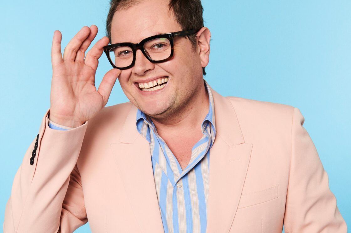 Alan Carr set to host new Saturday Quiz show Picture Slam for BBC One